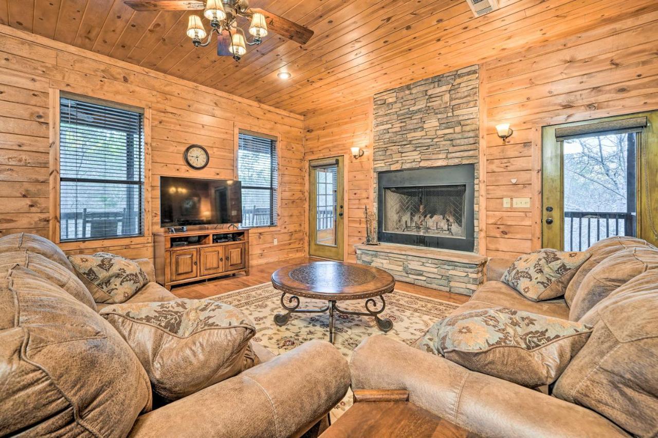 Broken Bow Cabin With Deck, Hot Tub And Fire Pit! Экстерьер фото